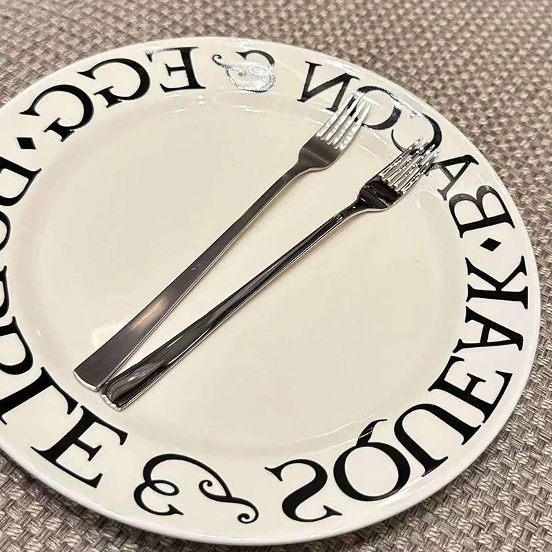 Rostfritt stål middagsgaffel Långt handtag bordsgafflar set koreanska bestick fyra fat sallad Dessert Fruktgafflar Kök