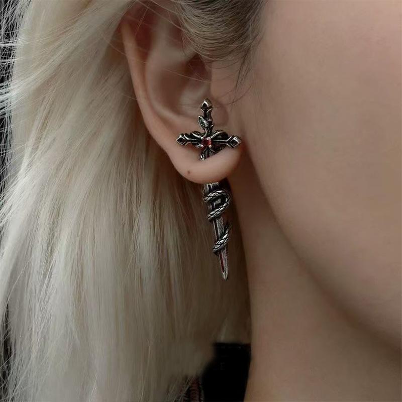 Retro Mote Mørk Gotisk Punk Rose Kors Torner Øredobb Unisex Piercing Øre Nål Ørepynt Smykker Tilbehør