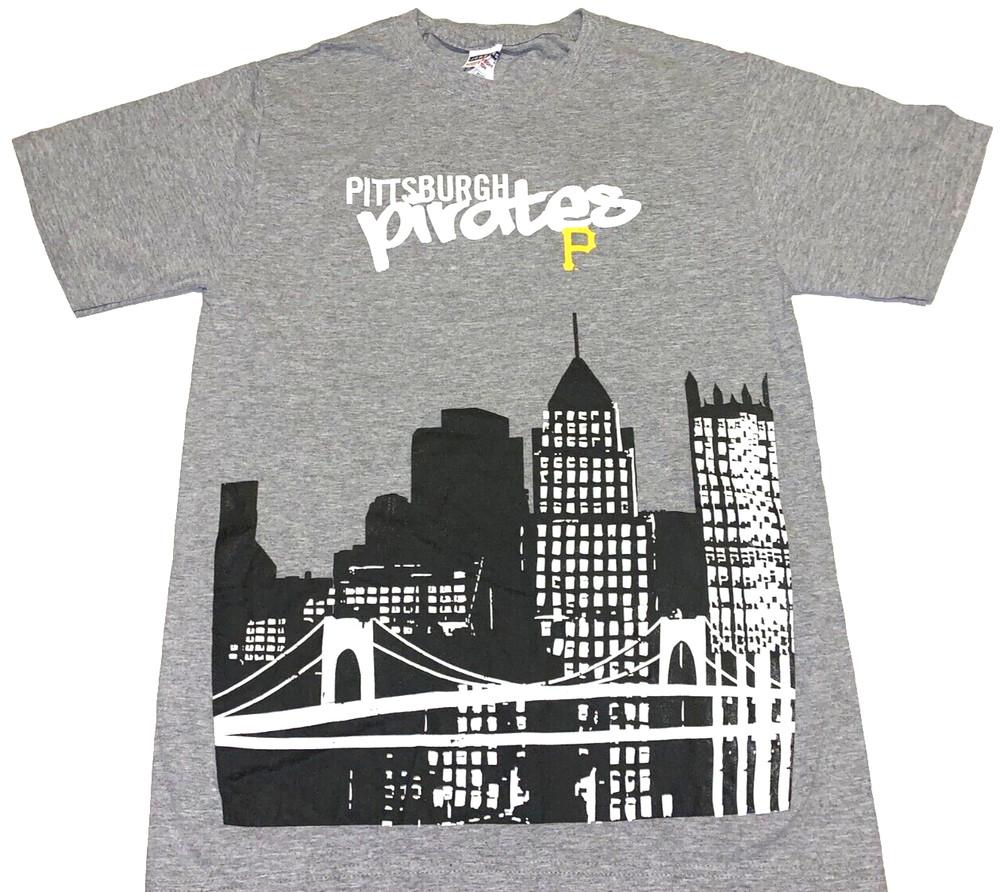Rare! Vintage 2010s Pittsburgh Pirates Baseball City Skyline T-Shirt Nice! SMALL Unisex T-Shirt
