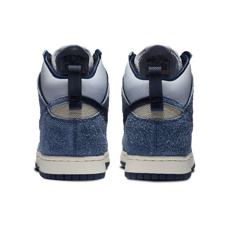 Unser x Nike Dunk High Midnight Navy Unisex Sneaker Blau Himmelgrau Fossil CW3092-400