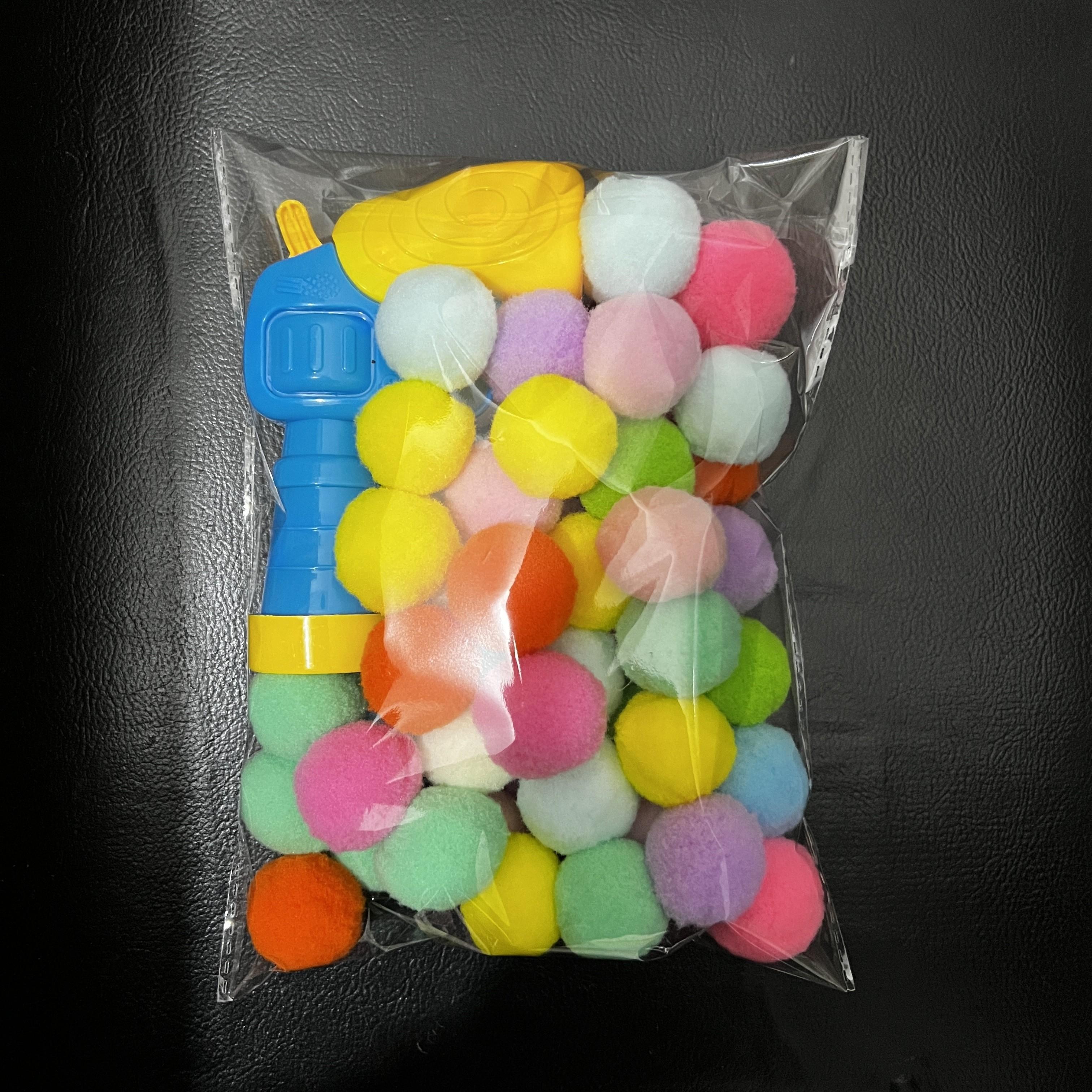 

Игрушка для кошек, плюшевый мяч, пусковой пистолет, бесшумный мяч, игрушка для развлечения, мяч, высокоэластичный полиэстеровый плюшевый мяч A gun and 20 balls