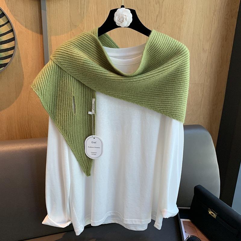  New Fashion Korea Styles Knitted Triangular Scarf Women Winter Warm Headscarf Shawl Sold Color Neckerchief Kerchief Hijab