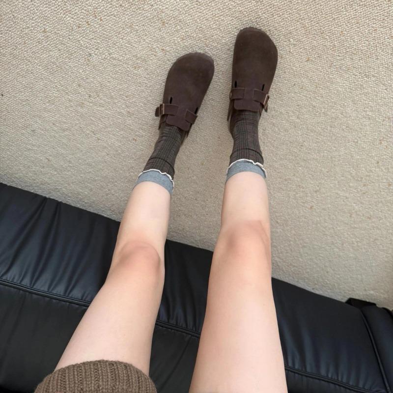 Ladies Fall Fashion New Retro Color Collision Gentle Tube Pile Socks