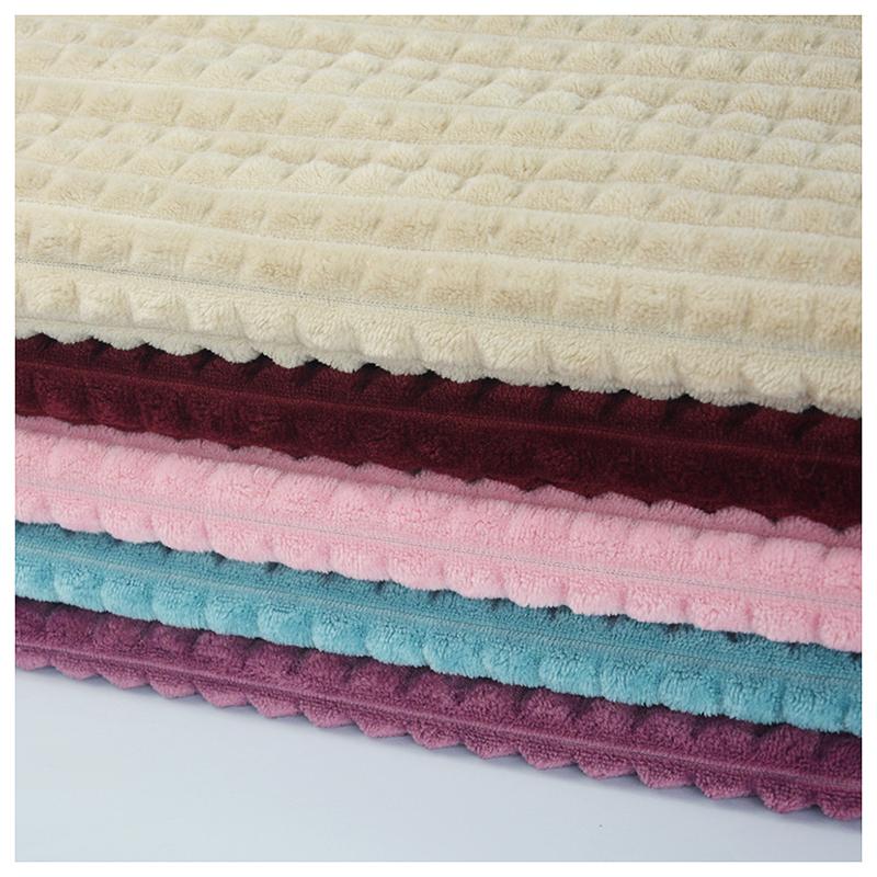 Kingcason Good Hand-feeling Skin-friendly Jacquard 100% Polyester Flannel Fleece Fabric for Home Textile