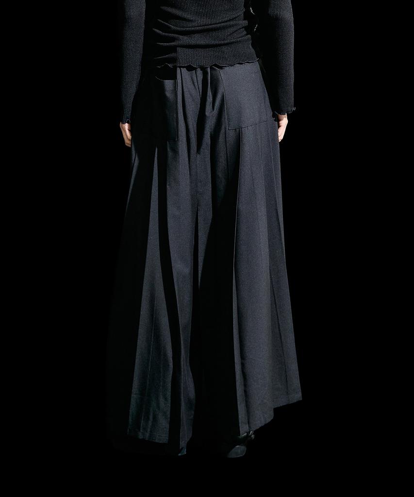Lekyulli Wide Pleated Pants Black