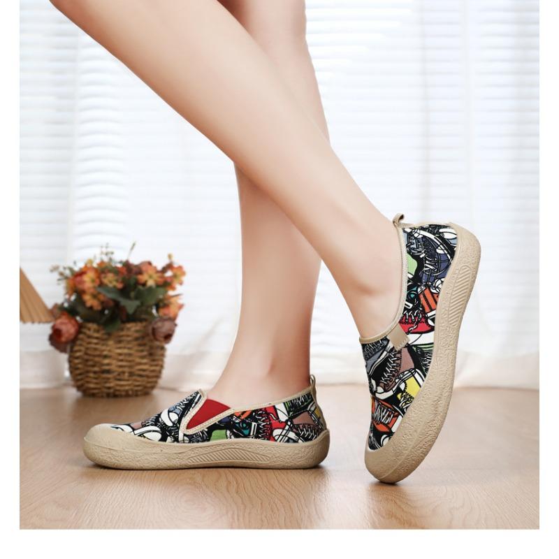 Women's Breathable Mom Shoes Soft Flat Sole Slip-On Spring Casual Cloth Shoes Orthopedic Comfort Lightweight Non-Slip Wide Width