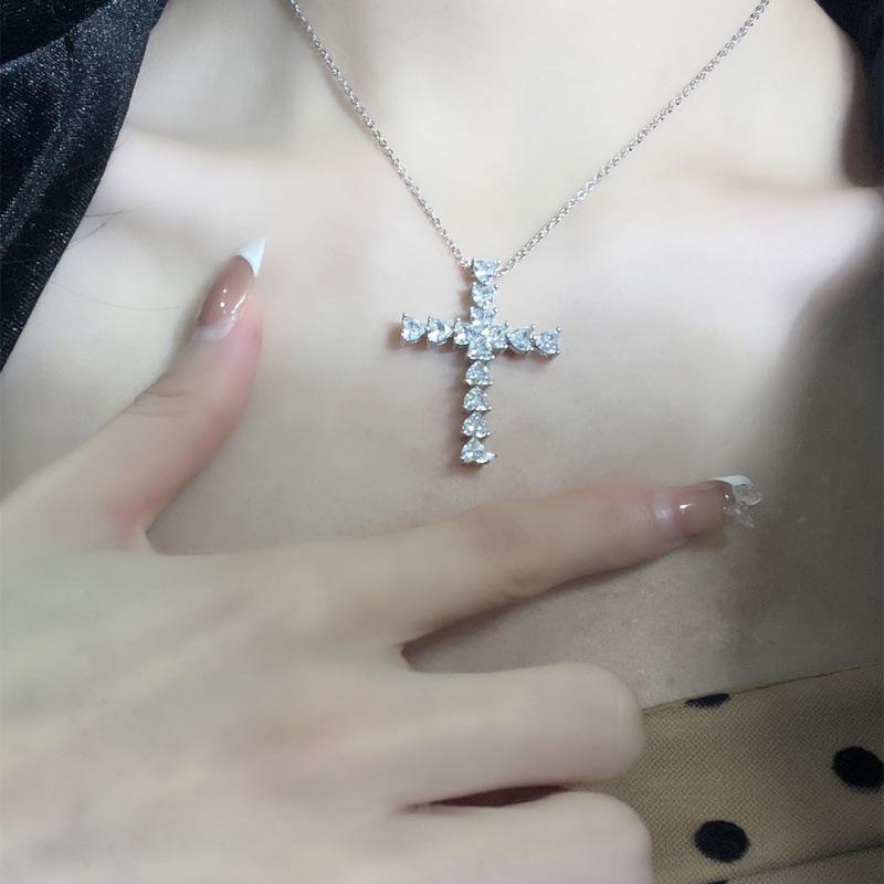 Diamond Cross Layered Choker Necklace for Women - Trendy, Versatile, Simple Clavicle Chain Pendant