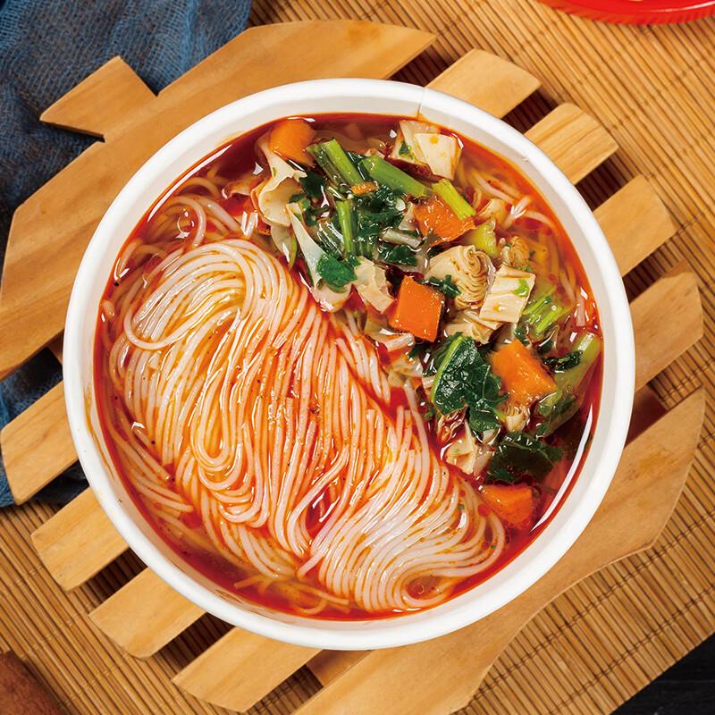 Wenyu Instant Spicy Beef Thin Rice Noodles (12-Pack)