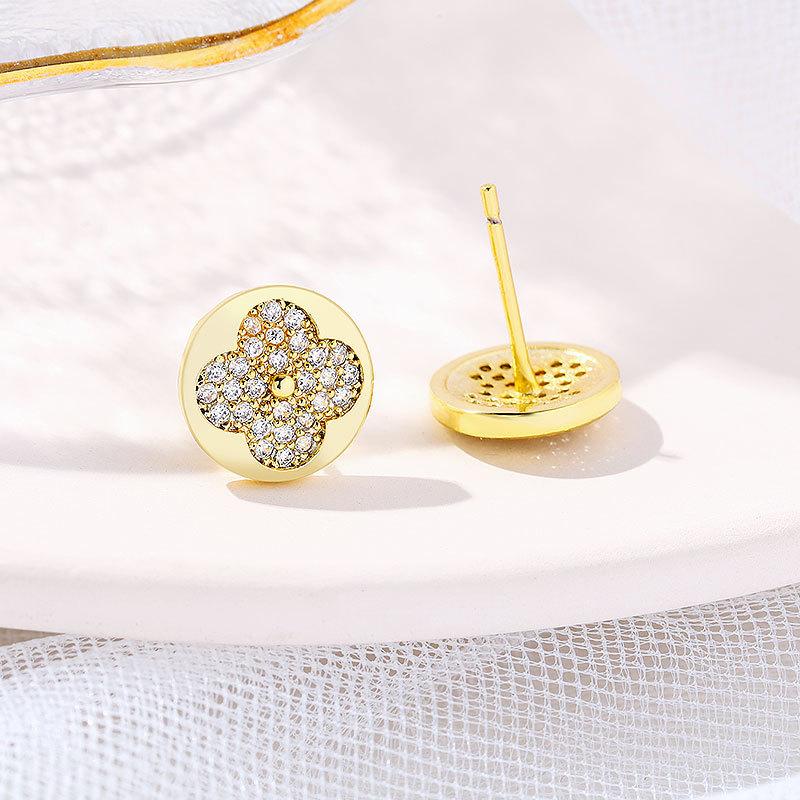 Korean Version Of Fashion Temperament Simple Compact And Exquisite Four-Leaf Clover Earrings Women S Jewelry Premium