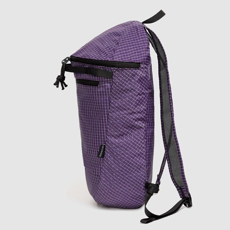 Leichter Rucksack mit Gittermuster für Damen und Herren mit mehreren Fächern – kompakter Alltagsrucksack für Schule und Stadtverkehr