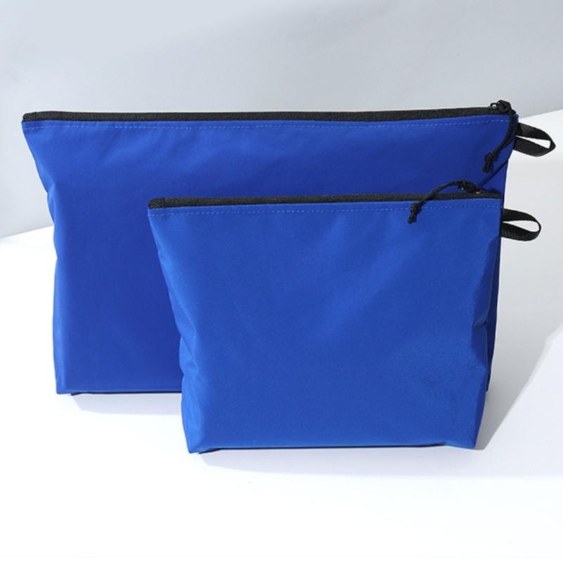 Portable Outdoor Storage Pouch Tear Resistant Wide Opening Waterproof Travel Organizer Bag Large Capacity Cosmetic Bag