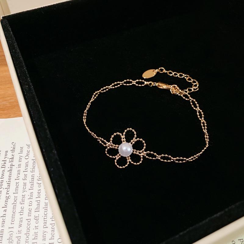 Korean Ins Hollow Flower Pearl Necklace Bracelet Casual Fashion Versatile Jewelry Set Light Luxury Niche Jewelry