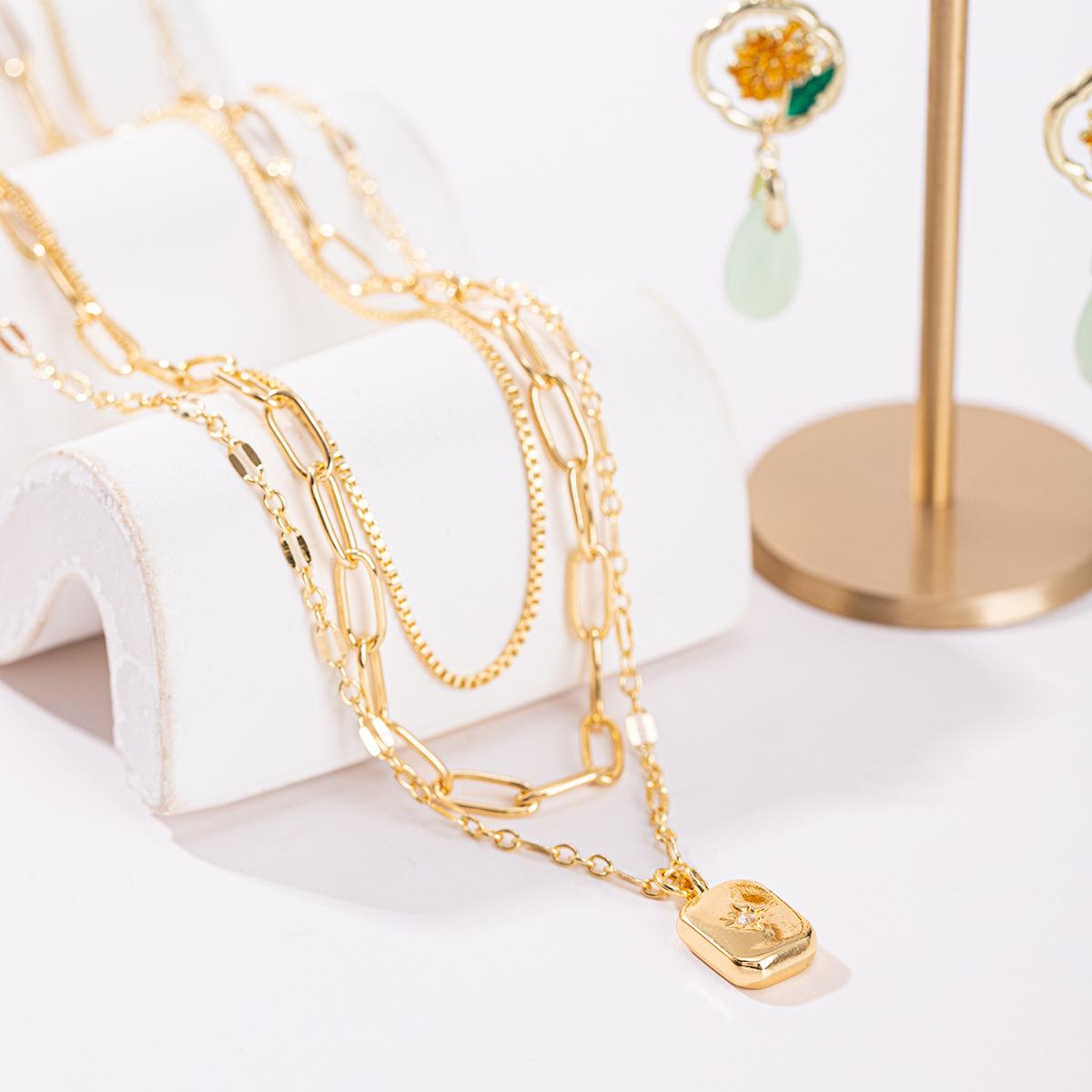 New Fashion Geometric Multi-Layer Stacked Women s Copper Electroplated Square Pendant Necklace золотой
