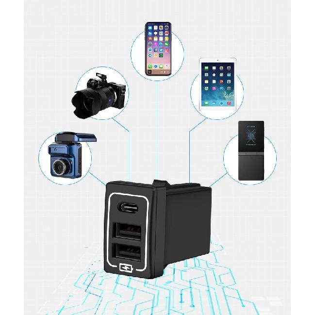 Car USB Quick Charger QC3.0 For Toyota Land Cruiser 200 Prado 150 Accessories Modified LC200 LC150 FJ150 FJ200 2021 2020 2019