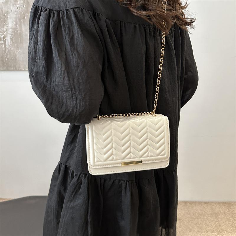 New Trendy and Fashionable Personality Fashionable Small Square Bag for Women Casual and Beautiful Chain One-shoulder Crossbody Bag