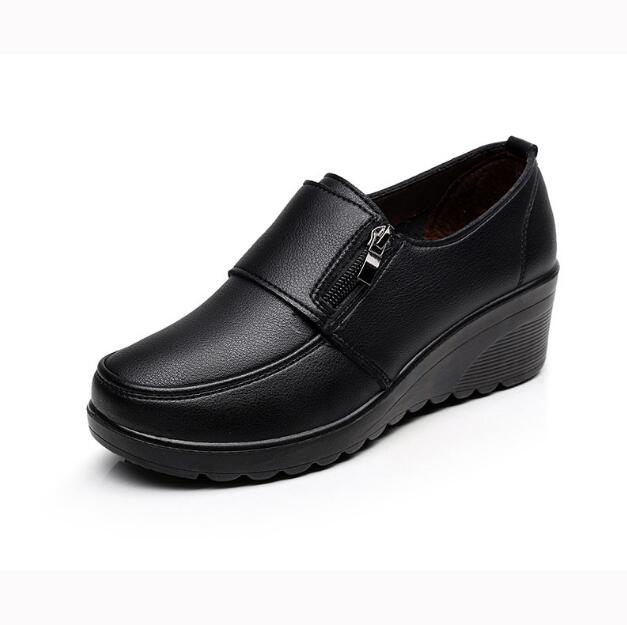 New Women's Shoes Spring Autumn Wedges Soft Sole Non-slip Women's Single Shoes Comfortable Large Size Mother's Leather Pumps