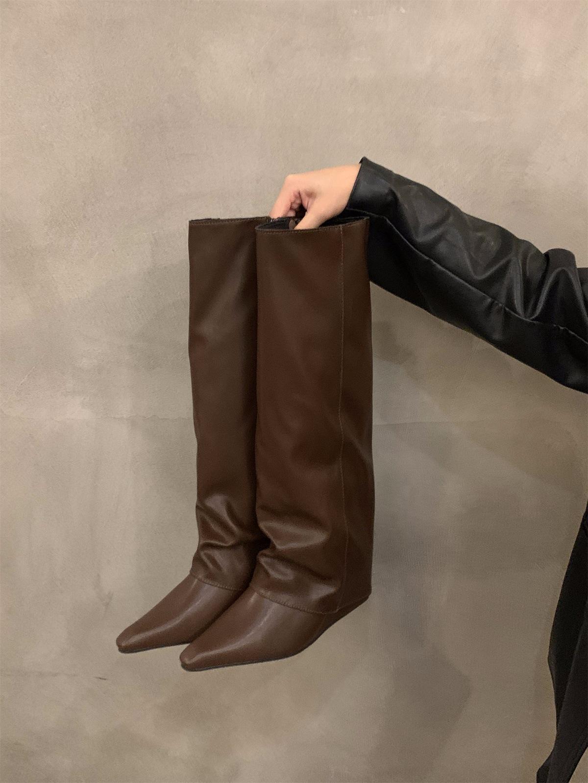 Pointed Wedge Heel Spice Girl Pants Pile Pile Boots New Season Retro Medium Boots 40