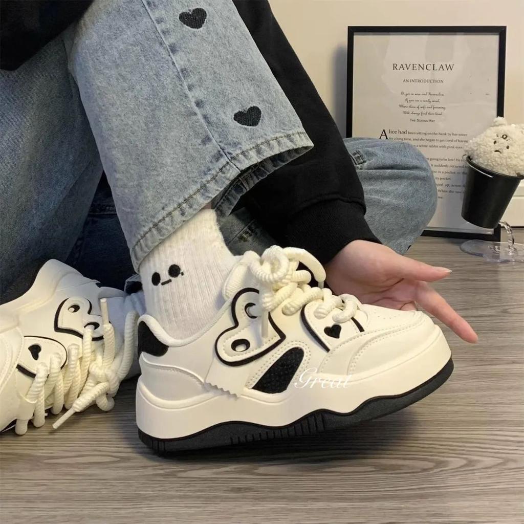 Campus wind velvet love little white shoes women's winter thickened warm two cotton shoes student versatile sports board shoes