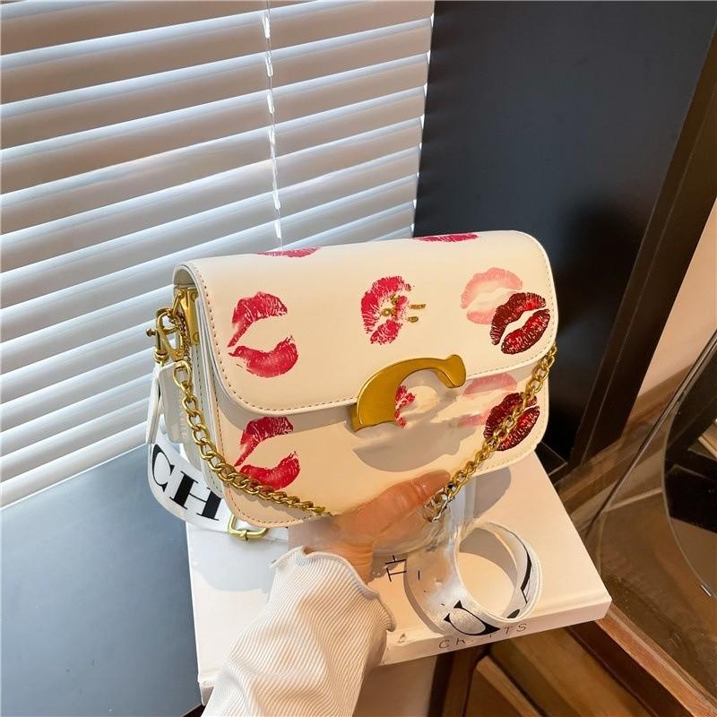 Женская мини-квадратная сумка через плечо с цепочкой для повседневных прогулок Lips