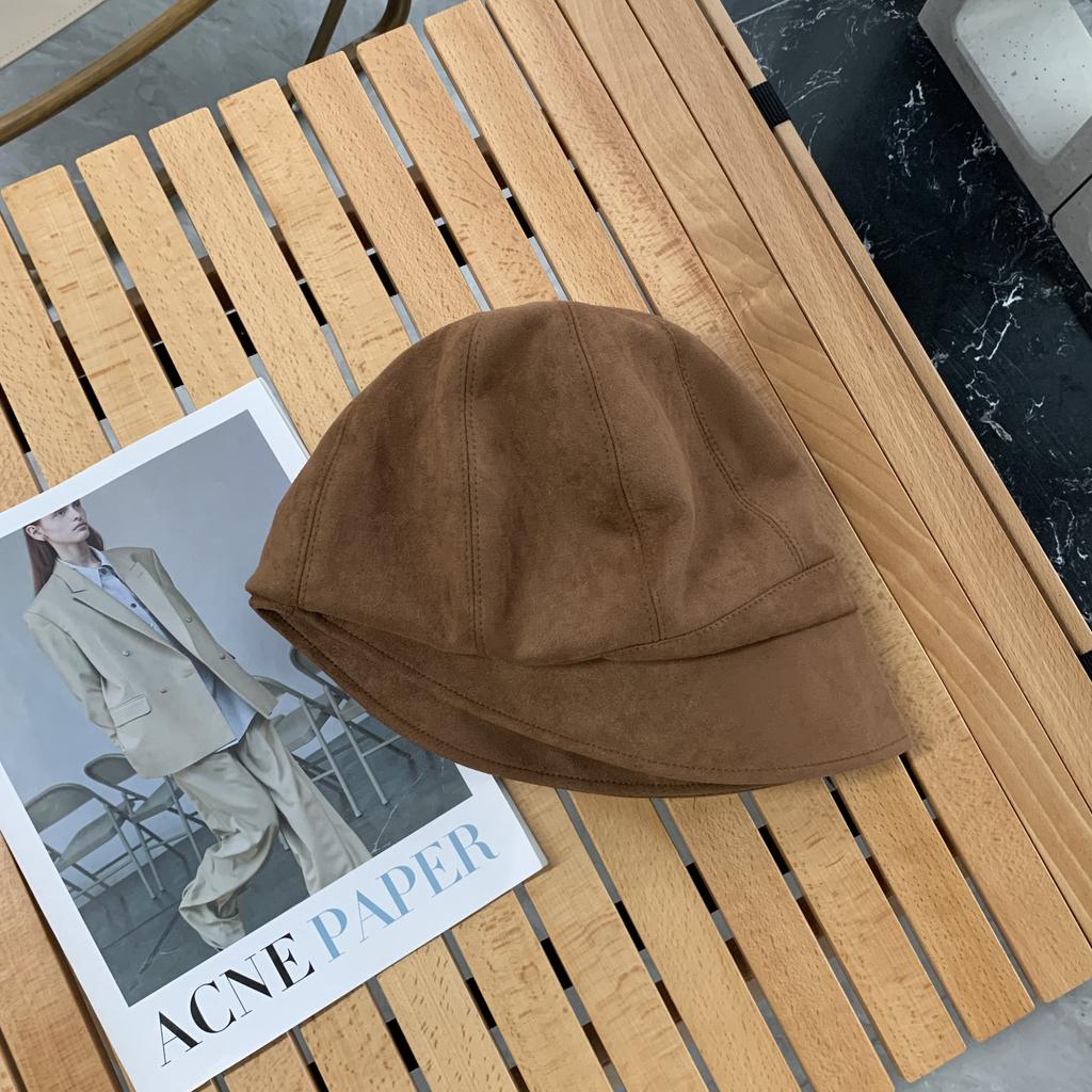 Hepburn elegant temperament shows the face small octagonal hat children autumn and winter new versatile suede Bere painter hat stack hat