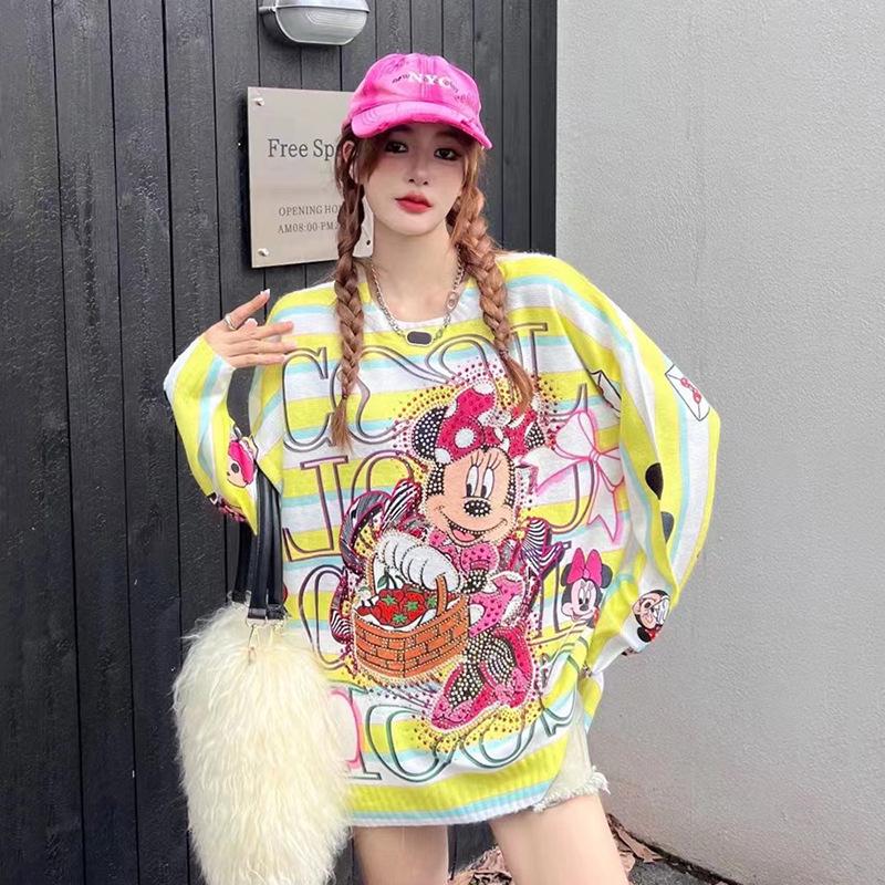 Chic Korean Style Rhinestone Print Round Neck Sweater for Women (2026 Winter Collection)