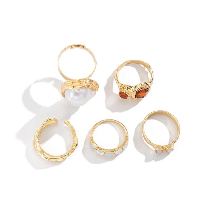 Fashionable Adjustable Flower Rings Set With Stylish Pearls Highlight Accessory for Women’s Everyday And Party Looks