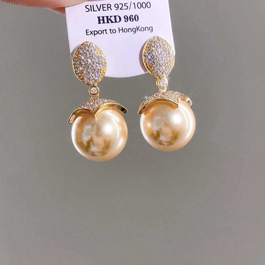 Orecchini Vintage a Forma di Pera con Perle e Intarsi di Diamanti - Stile Retrò, Lusso Leggero, Design di Alta Gamma