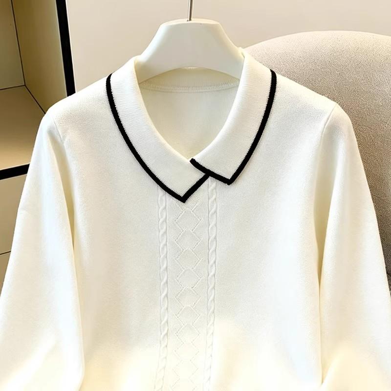 A New Stylish Loose Knitted Sweater As A Base Layer, A Baby Collar Sweater, and A Lapel Top for Women in Autumn and Winter