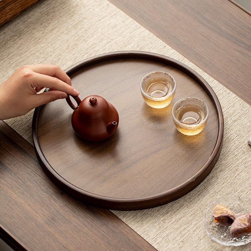 Runder Mehrzweck-Tablett aus Walnussholz