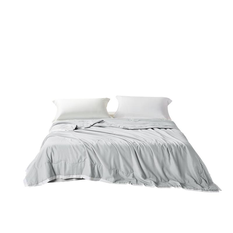 

LOVO Luolai 100% Silk Summer Comforter 200x230 cm