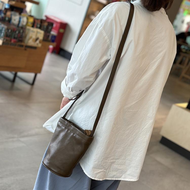 Johnature Casual Women Mini Bag Simple Solid Color Genuine Leather Versatile Small Bucket Shoulder & Crossbody Bags