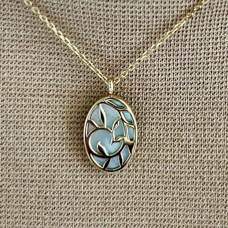 S925 Gold-Plated Oval Pendant Necklace with Mother-of-Pearl 14K Gold