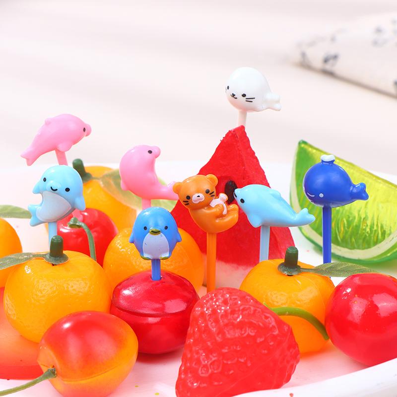 8 ks vidlička na ovoce potravinářský plast Mini kreslený dětský dort Ovocné párátko Bento Lunch Bento Příslušenství Party Dekorace