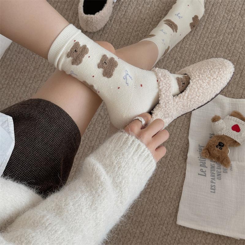Woolen Bear Embroidered Socks for Women, Thick and Warm Mid-calf Socks for Autumn and Winter, Cute Thick Socks, Long Pile Socks