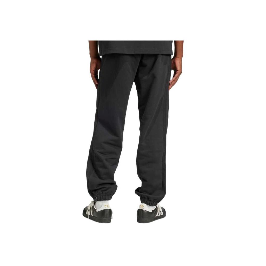 Adidas Originals Premium Essentials Sweatpants With Brand Logo Embroidery Comfortable Soft Cuffed Sports Casual Pants Men Pants Black JC9575