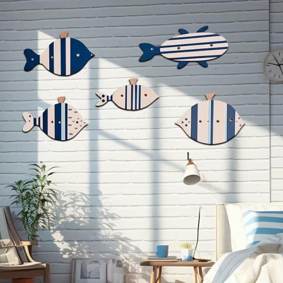 5 Pcs Wooden Fish Wall Decor Nautical Rustic Fish Wall Art Sculpture Beach Coastal Theme Farmhouse Hanging Sign for Home Bathroom Bedroom Lake House
