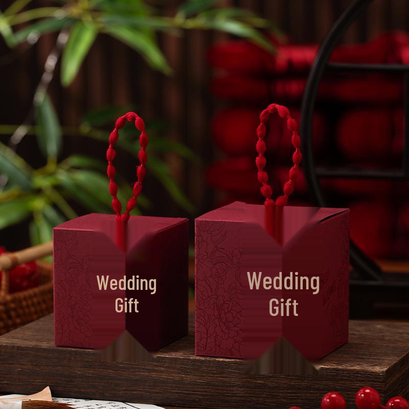 Elegant 2026 Wedding Candy Gift Box - High-End Engagement Paper Packaging Small Square Box (8 Candies)