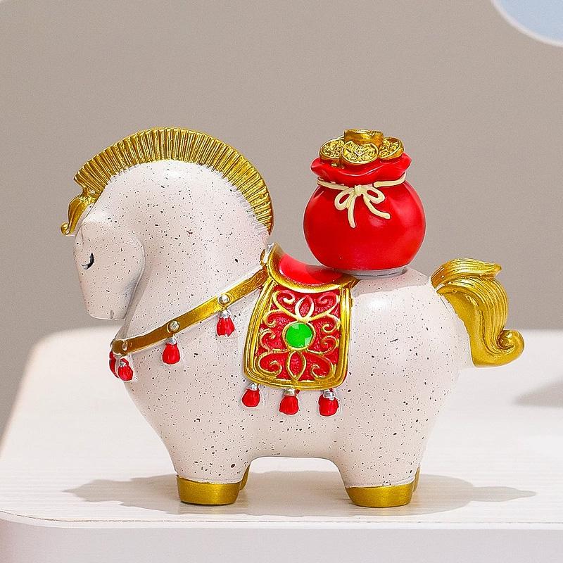 1Pc Gift Ornament Creativity Horse Ornament Souvenir Gift Resin Ornament Festival Gift Mascot Home Decor