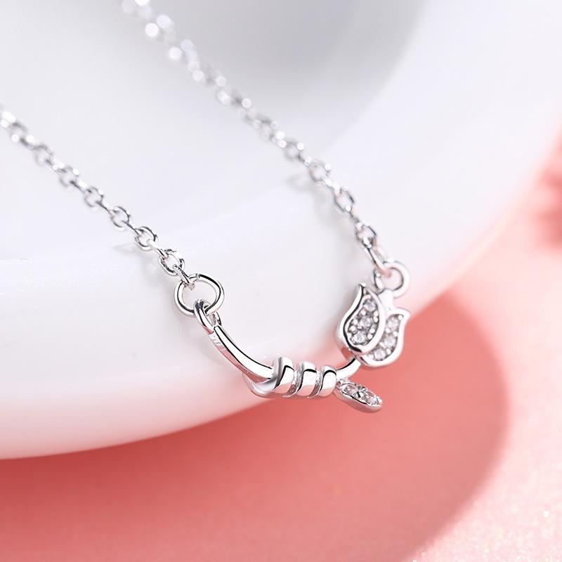 Rose necklace women's trend collarbone chain ins style Korean version temperament pendant niche jewelry