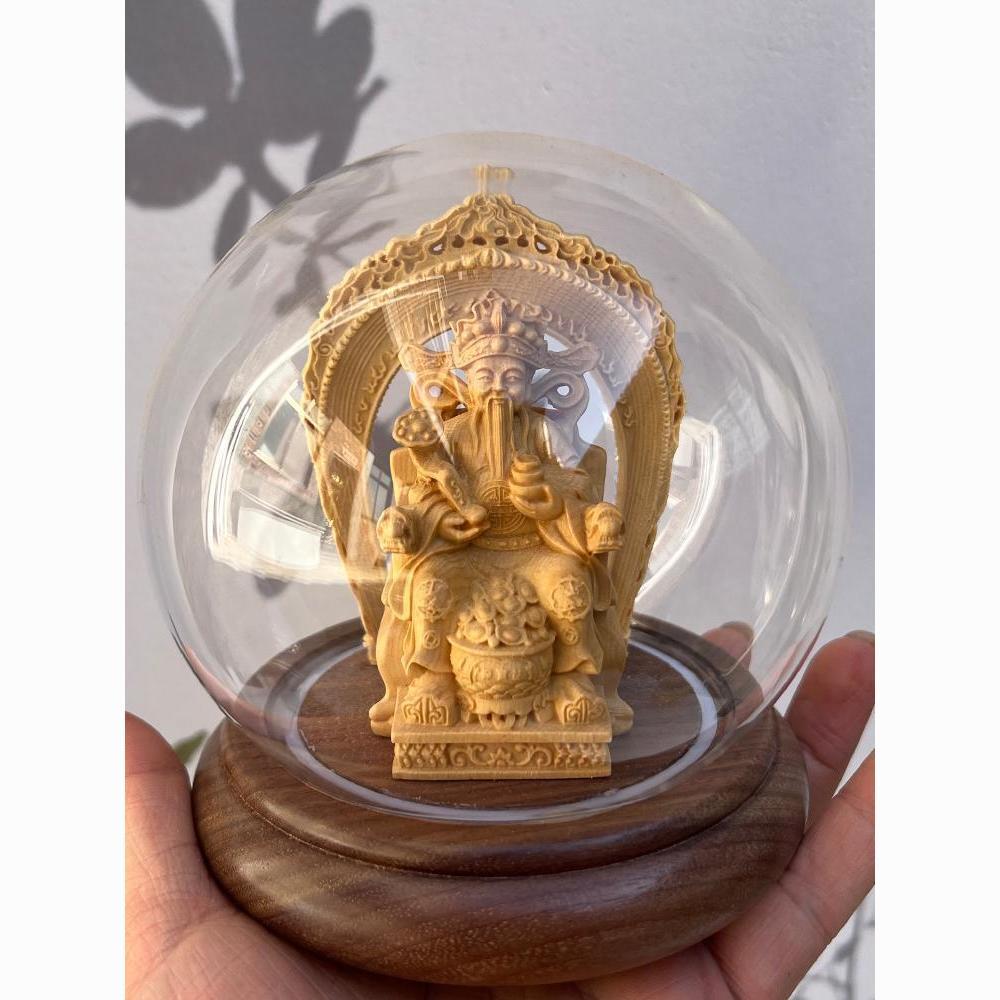 Cypress Wood Sakyamuni Buddha, Guanyin Bodhisattva, Vairocana Buddha, Guan Yu, and The God of Wealth Decor