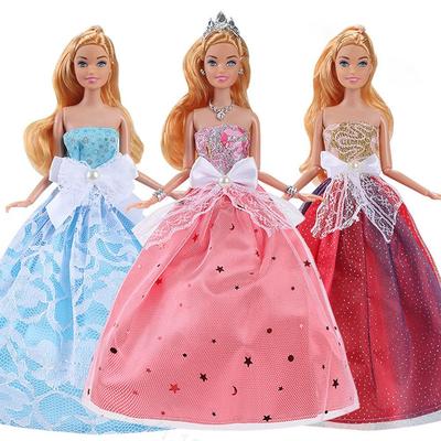 Bonecas e peluches – Acessórios e roupas para bonecas