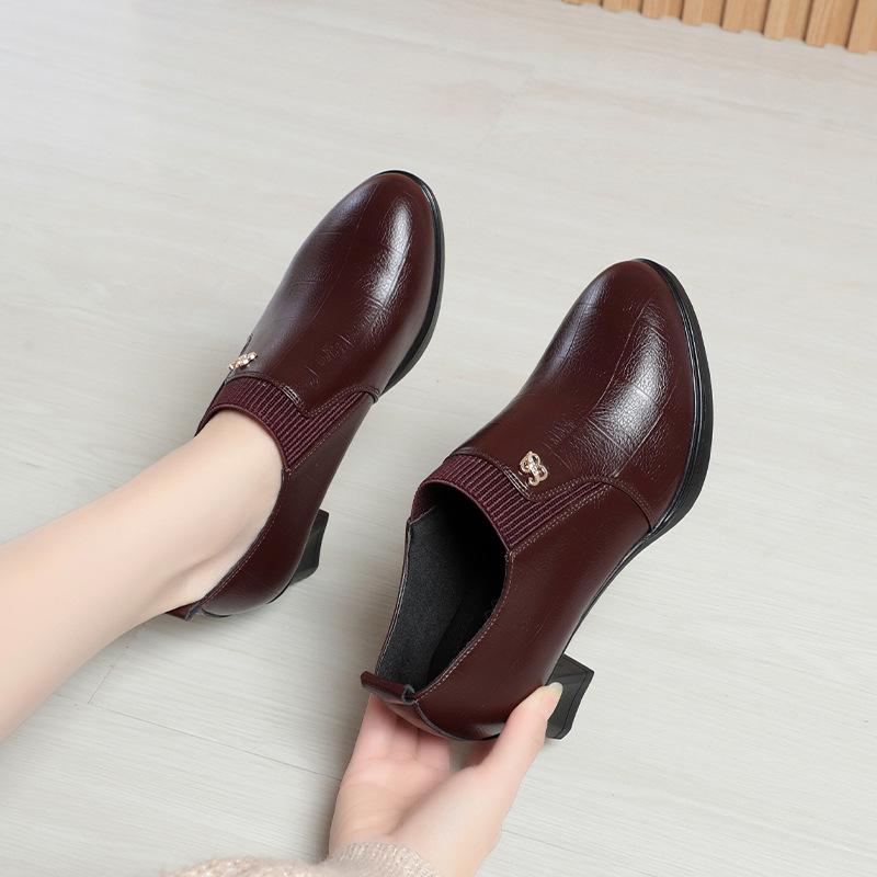 Fashion Comfortable Deep Mouth Soft Leather Shoes Women's Pumps 2024 Spring Black Block Heels Shoes for Office Mom Dance Single Shoes