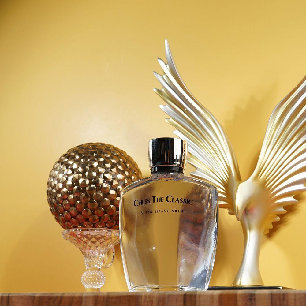 

CHESS THE CLASSIC Woody scented citrus flower extract for oily men s skin 130ml