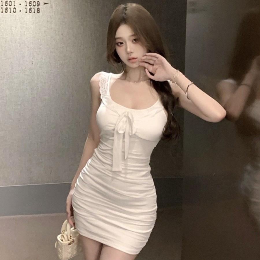 White Lace Camisole Dress: Women's Slimming & Flattering Summer Bodycon for Petite Figures