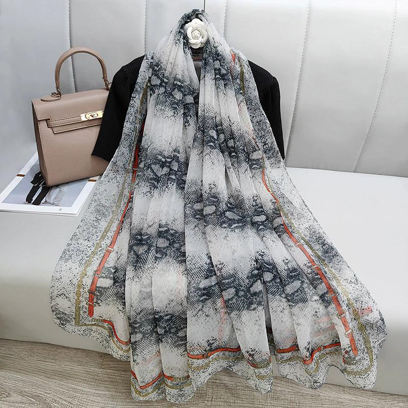New  Silk Scarf Female Fashion Beach Pashmina Bufanda Folral Women Shawl Wraps Bandana Ladies Scarves Large Foulard Echarpe