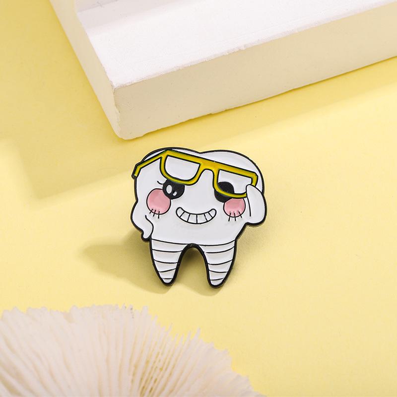 Chic White Toothbrush Brooch: Love Your Smile & Happy Brushing