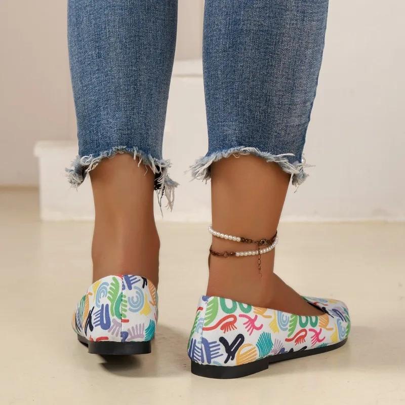 Boty Dámské 2024 nadměrná velikost Slip on Dámské ploché boty Žhavý výprodej Denní ploché dámské Potisk Špičatá špička Boty s mělkou měkkou spodní částí