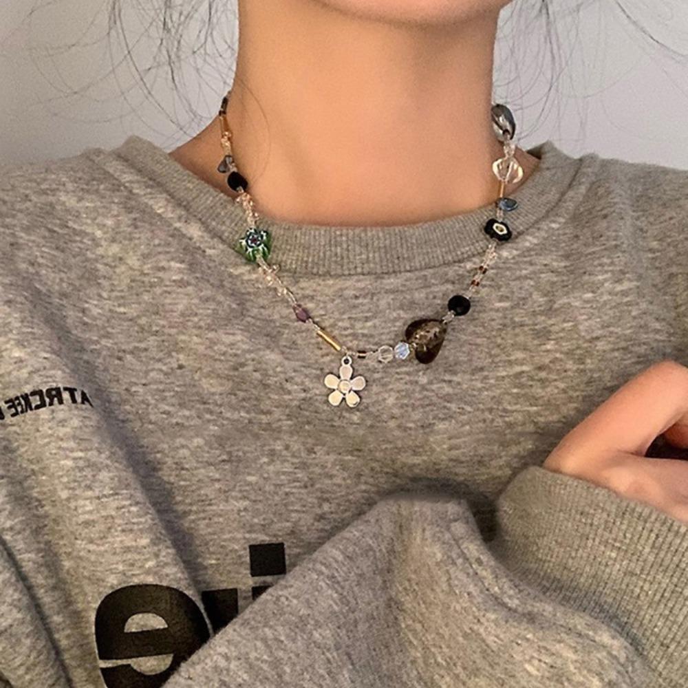 Color Dopamine Coloured Glaze Flower Heart Pendant Necklace Clavicle Chain for Women Charm Design Beaded Necklace Jewelry Gifts