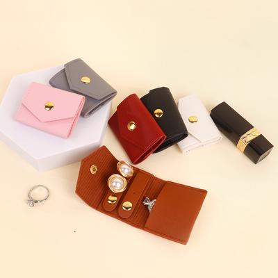 Creación de joyas – Estuches y exhibidores para joyería