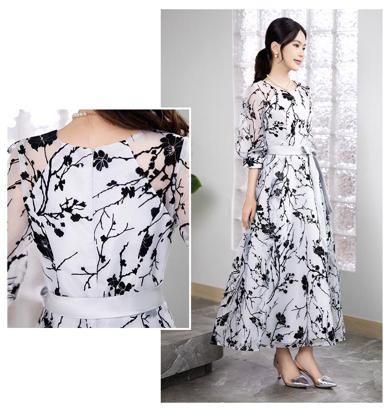 2025 Women's Plus Size Evening Banquet Dress - Slimming, Elegant, and Versatile Printed Design